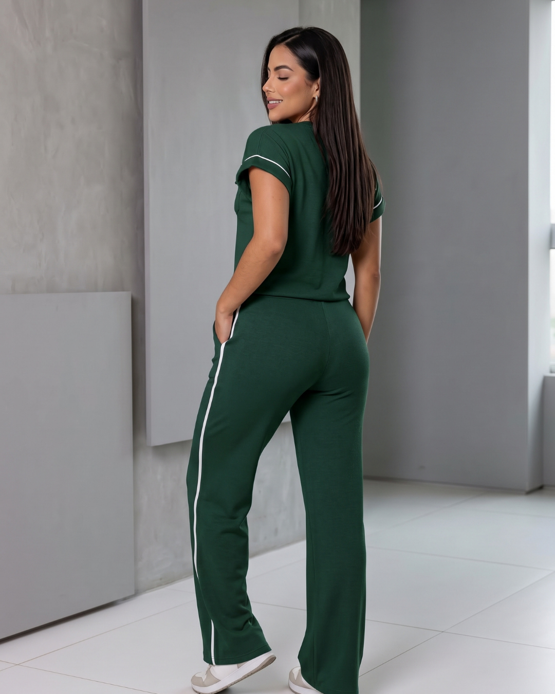 Conjunto Blusa Manga Curta E Calça Reta Com Bolsos Casual
