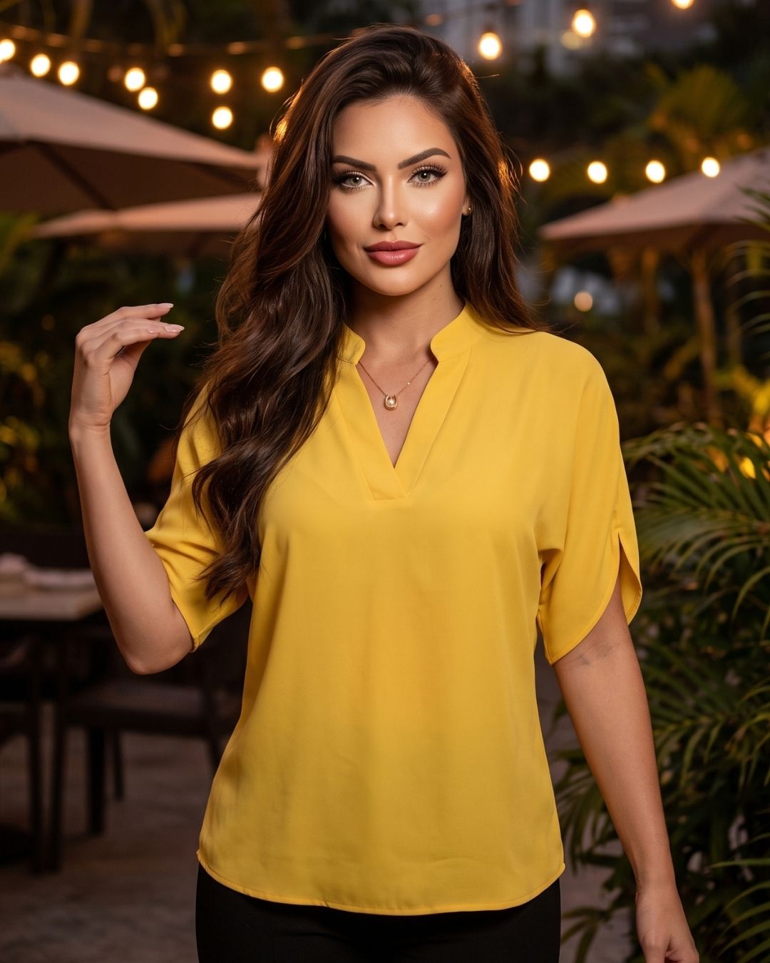 Blusa Feminina Gola V Com Manga Curta Fluida Elegante