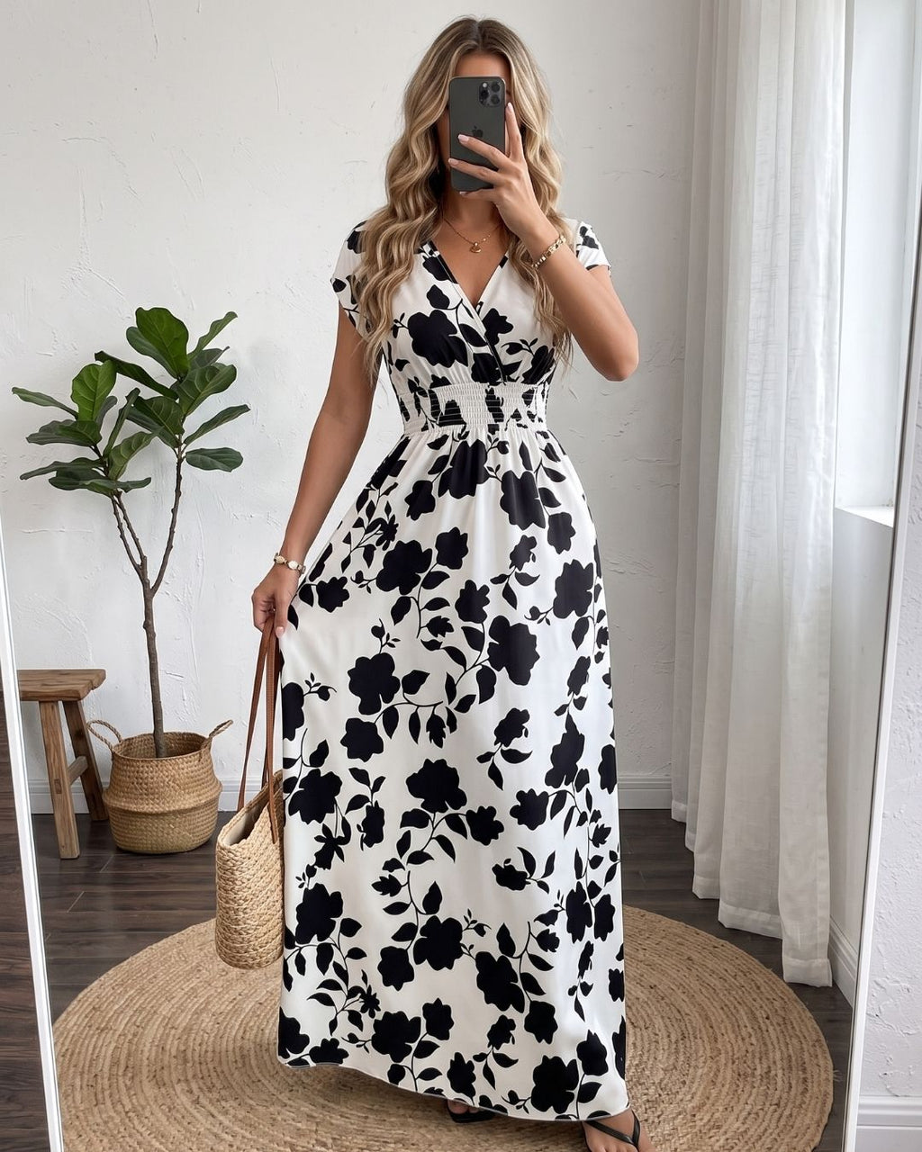 Vestido Longo Floral Com Decote V E Cintura Lastex