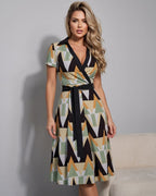 Vestido Midi Chemise Decote V Com Faixa E Bolsos Estampado