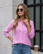 Camisa Feminina Listrada Com Botões E Bolso Frontal
