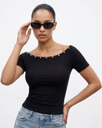 Blusa Feminina Ombro Vazado Com Tachas E Modelagem Justa
