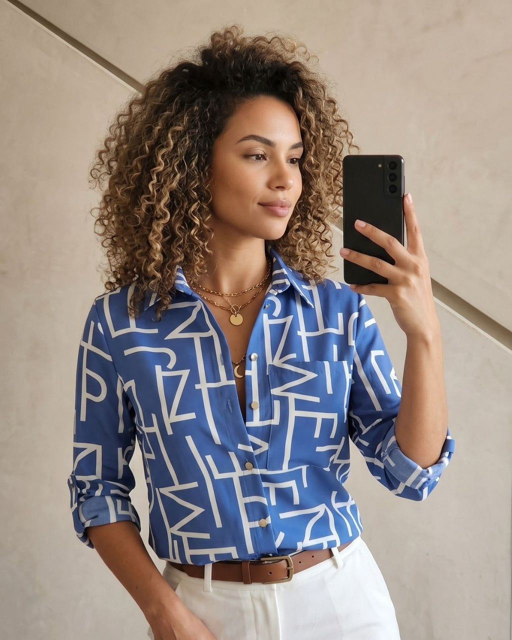 Camisa Feminina Estampada Abstrata Com Manga 3/4