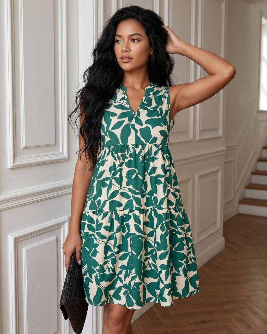 Vestido Curto Evasê Decote V Sem Manga Estampado Floral