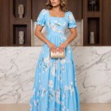 Vestido Longo Floral Com Decote Quadrado E Saia Em Camadas