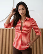Camisa Feminina Listrada Com Manga Ajustável E Botões