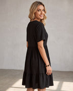 Vestido Curto Soltinho Com Decote V E Babado Na Barra