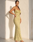 Vestido Midi Floral Com Fenda E Decote Franzido