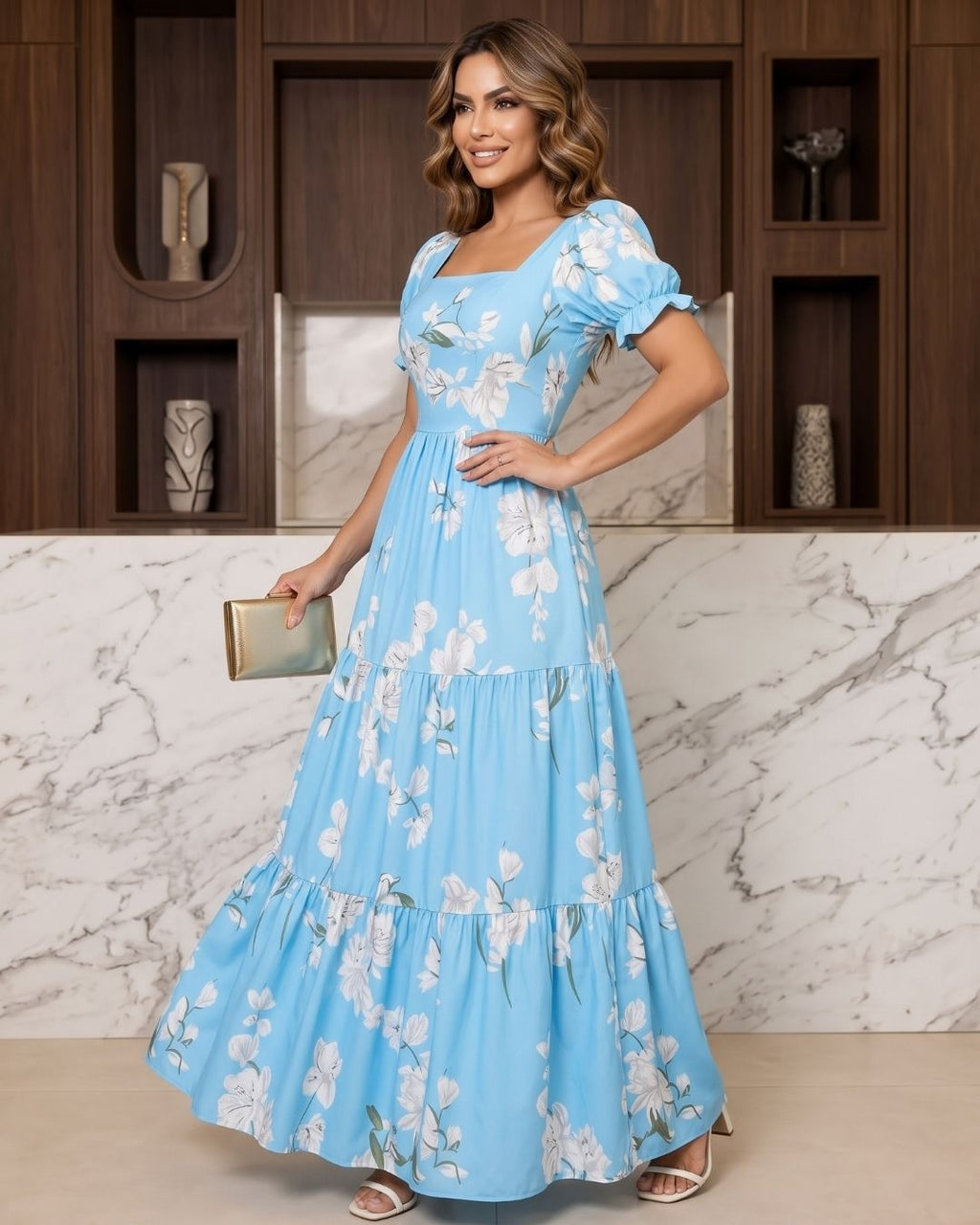 Vestido Longo Floral Com Decote Quadrado E Saia Em Camadas