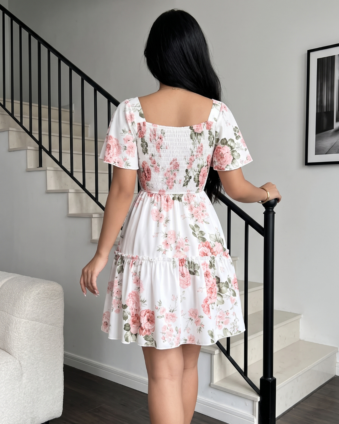 Vestido Curto Evasê Decote Quadrado Com Lastex Floral Romântico