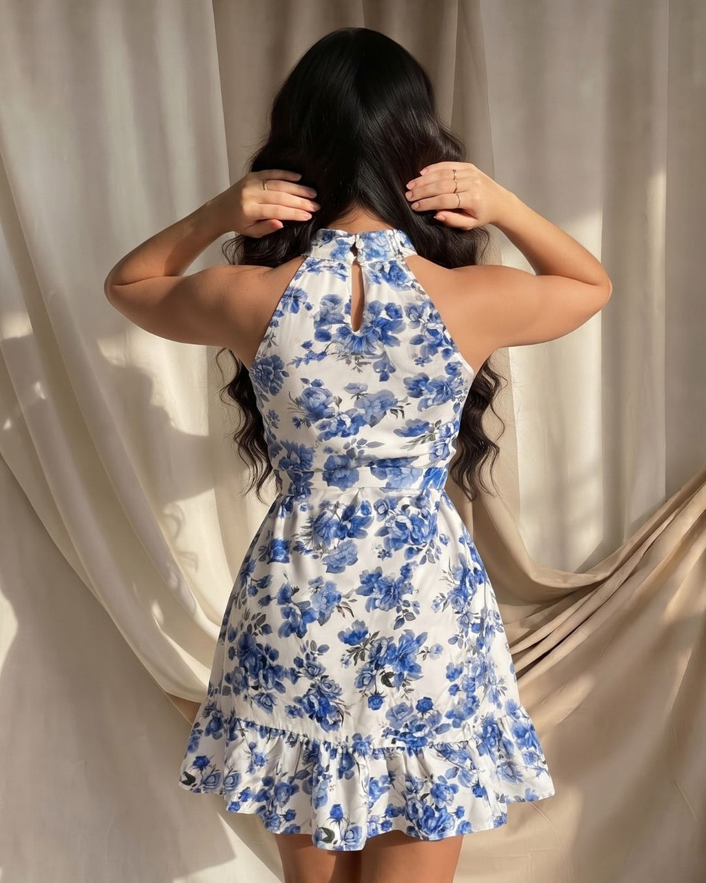 Vestido Curto Evasê Gola Alta Com Faixa E Estampa Floral
