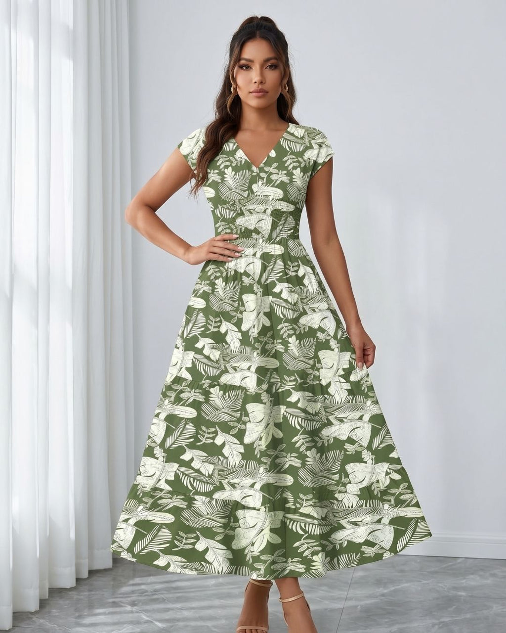 Vestido Longo Estampado Com Decote V E Saia Evasê