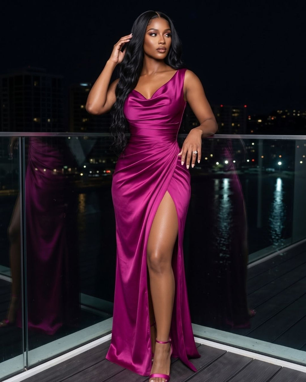 Vestido Longo Justo Decote Degagê Drapeado Com Fenda Elegante