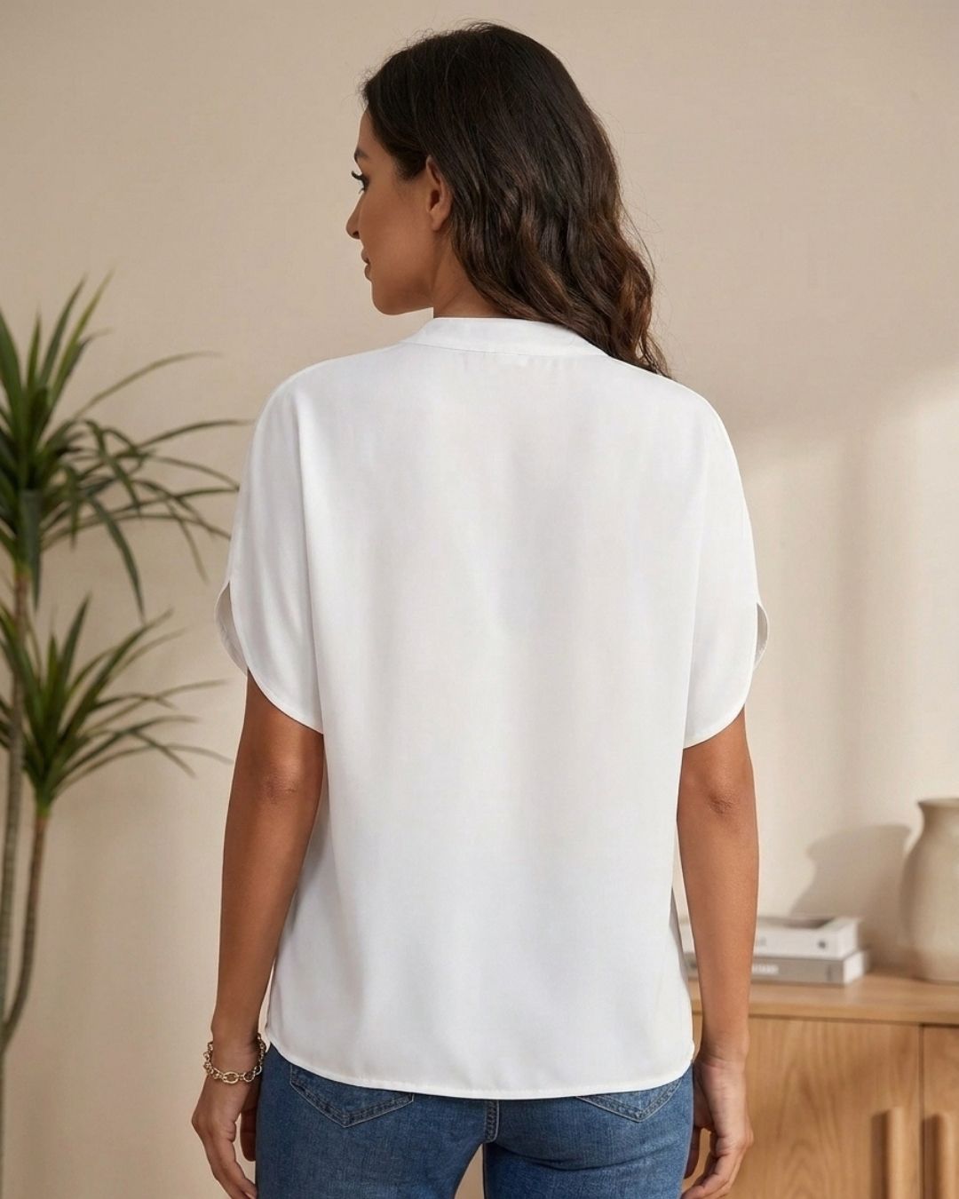 Blusa Feminina Gola V Com Manga Curta Fluida Elegante
