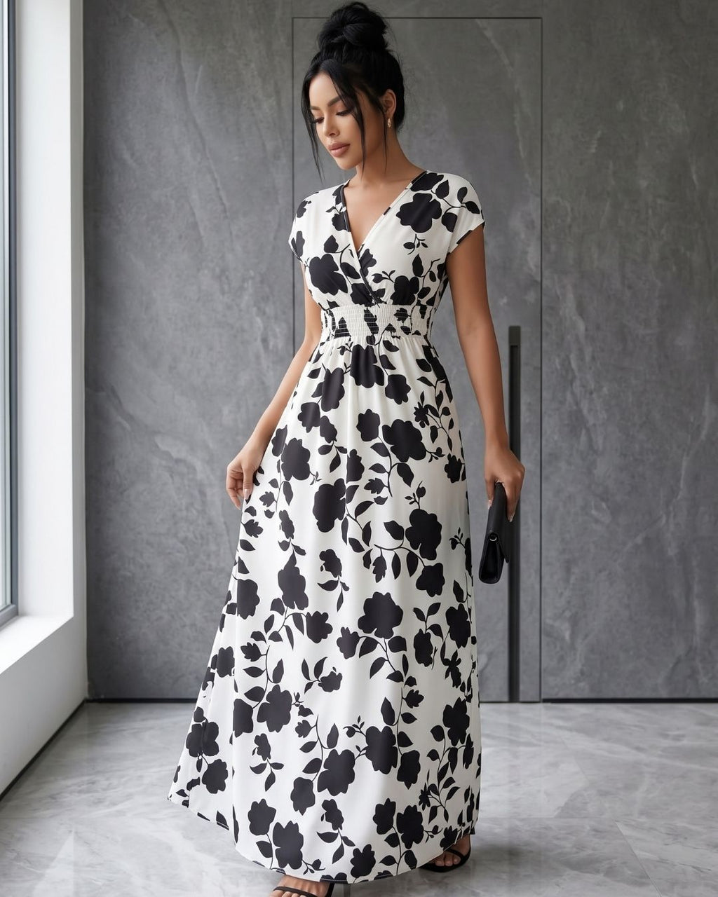 Vestido Longo Floral Com Decote Transpassado E Cintura Marcada