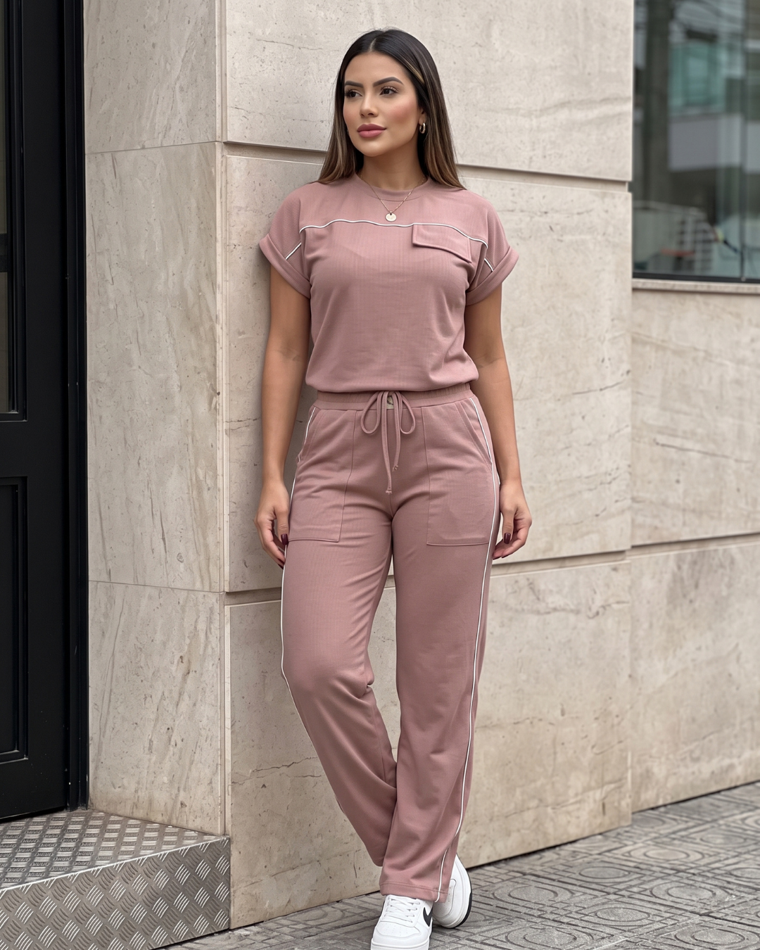 Conjunto Blusa Manga Curta E Calça Reta Com Bolsos Casual