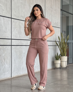 Conjunto Blusa Manga Curta E Calça Reta Com Bolsos Casual