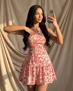 Vestido Curto Evasê Acinturado Sem Manga Estampado Floral