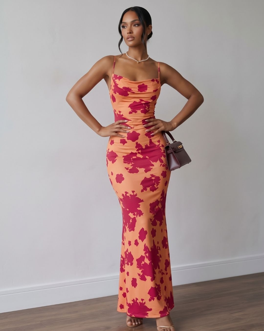 Vestido Longo Justo Floral Com Amarração Nas Costas