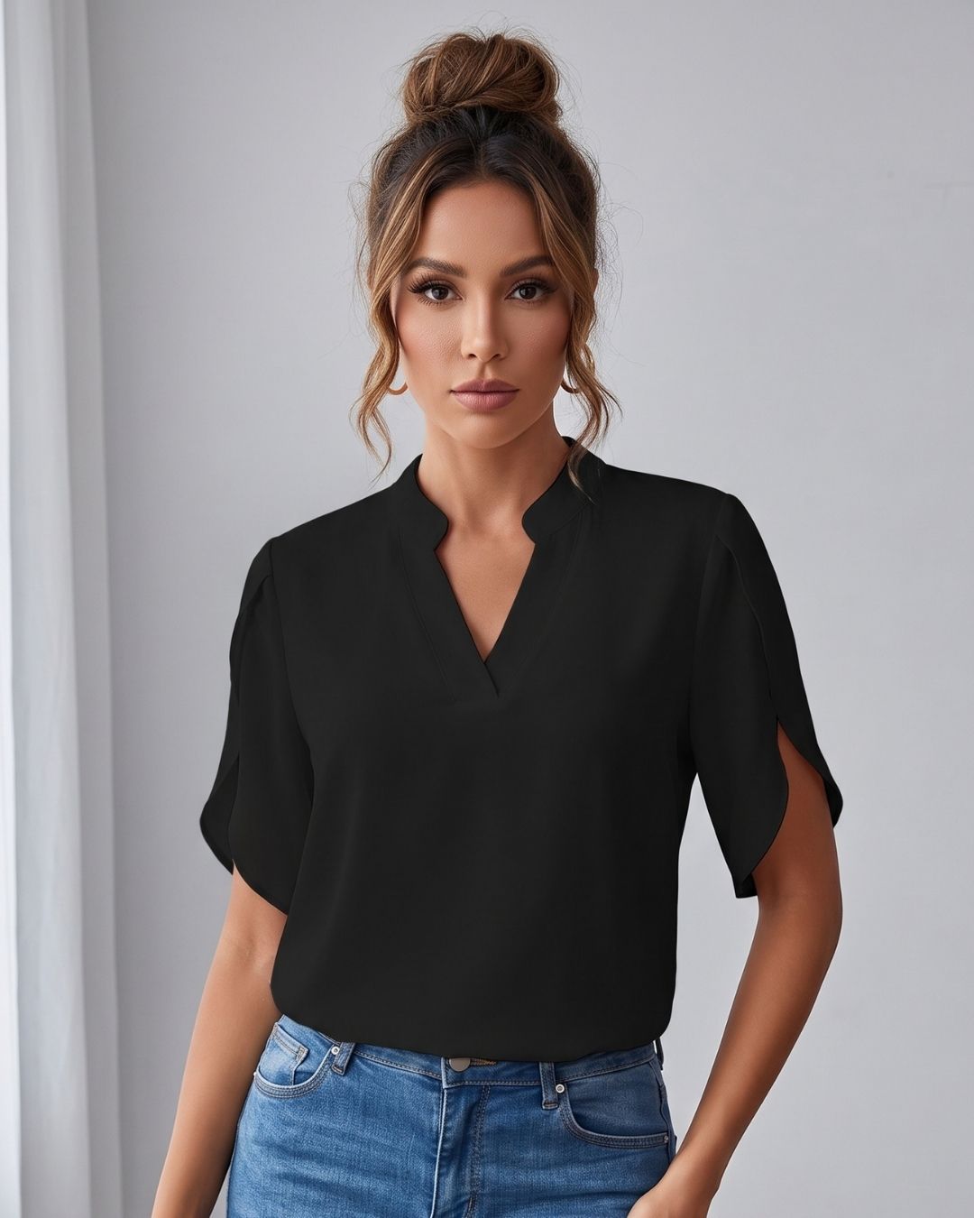 Blusa Feminina Gola V Com Manga Curta Fluida Elegante