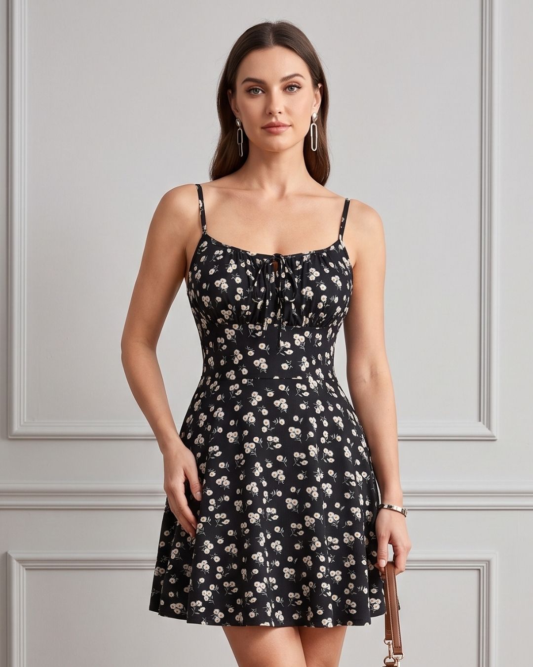 Vestido Curto Evasê Alça Fina Franzido Com Amarração Floral