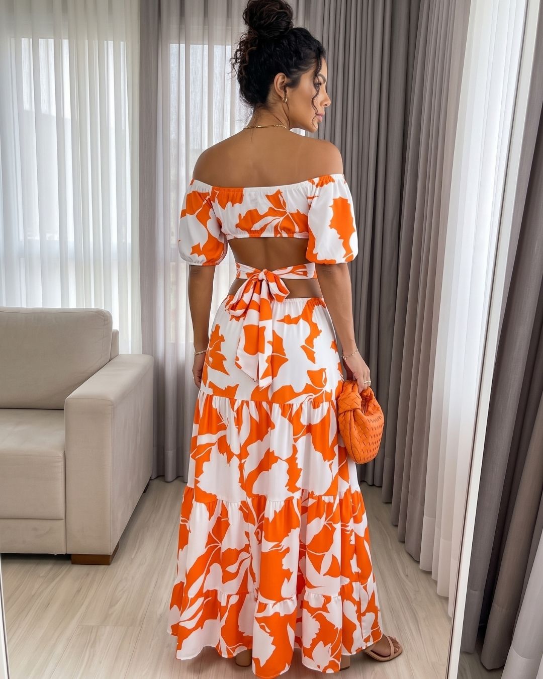 Vestido Longo Ombro A Ombro Com Recortes E Babados Floral