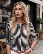 Camisa Feminina Listrada Com Manga Ajustável E Botões