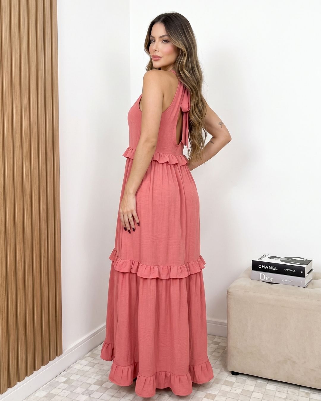 Vestido Longo Soltinho Com Babados E Saia Em Camadas