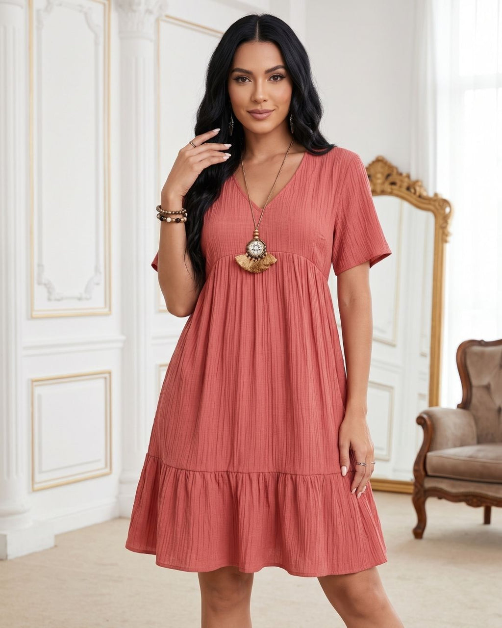 Vestido Curto Soltinho Com Decote V E Babado Na Barra