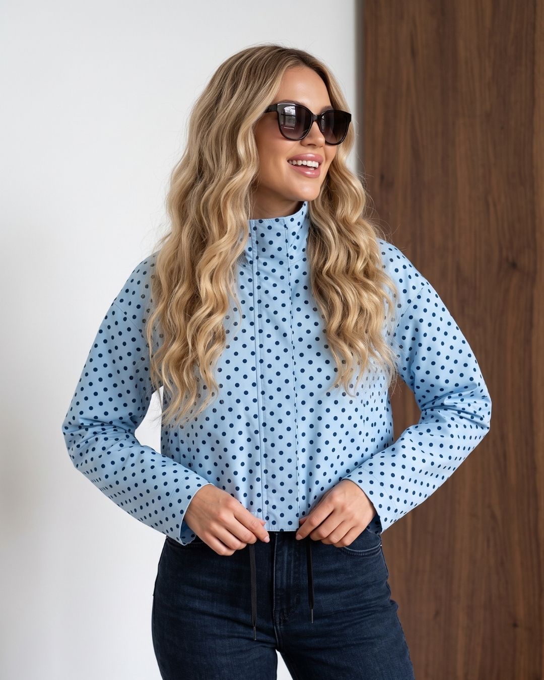 Jaqueta Feminina Puffer Estampada Com Poá E Gola Alta