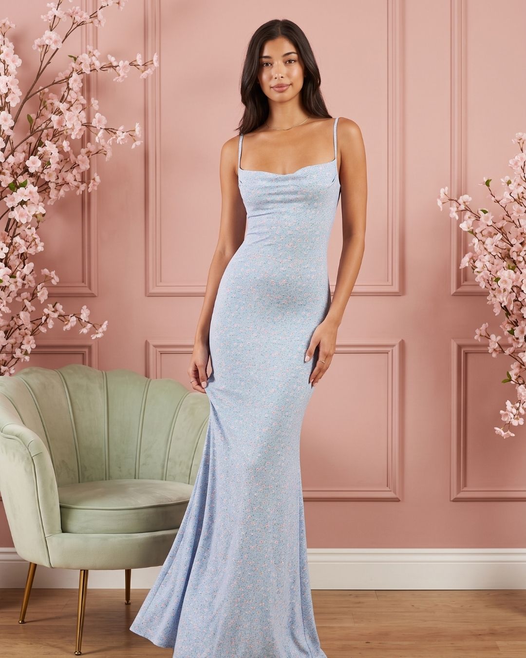 Vestido Longo Justo Alça Fina Decote Quadrado Estampa Floral
