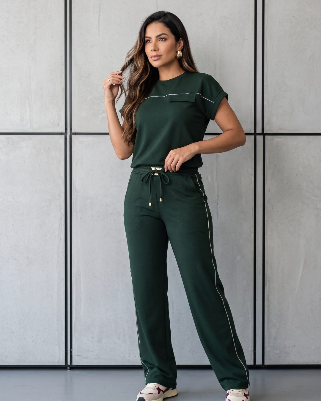 Conjunto Blusa Manga Curta E Calça Reta Com Bolsos Casual