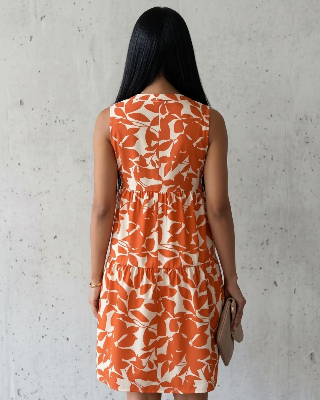 Vestido Curto Evasê Decote V Sem Manga Estampado Floral
